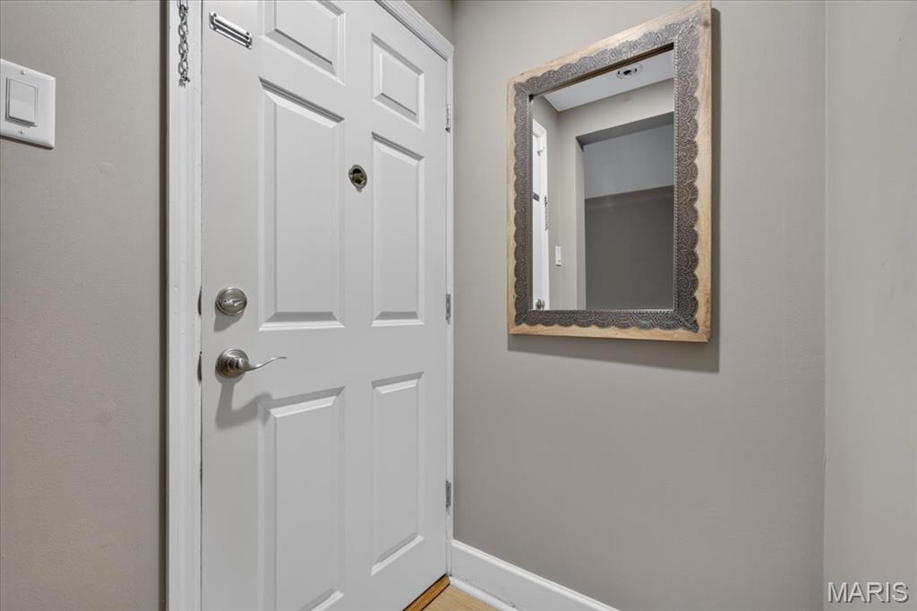 7745 Kingsbury Boulevard 12 Property Photo 11