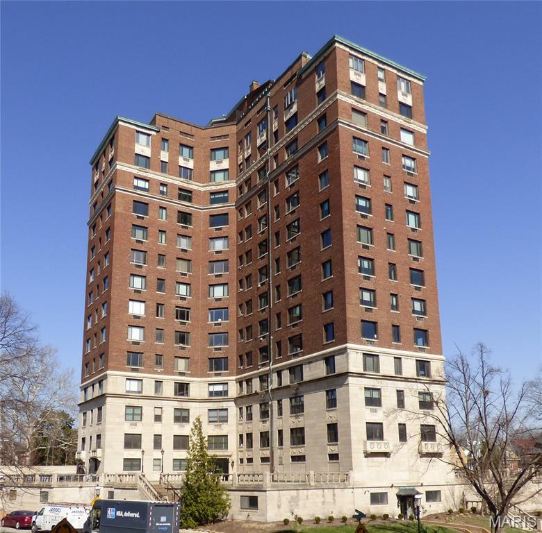 410 N Newstead Avenue 15E