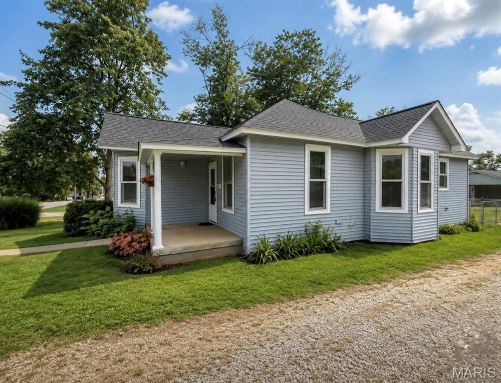 26050942 Property Photo 3