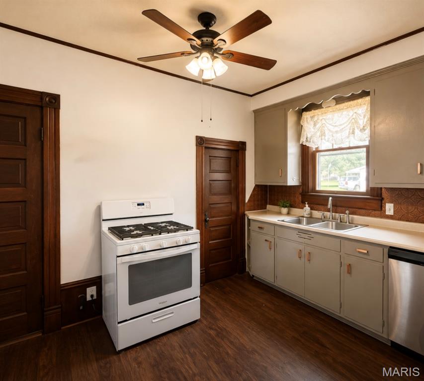 26050942 Property Photo 8