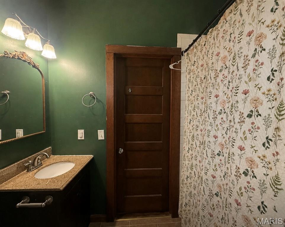 26050942 Property Photo 11