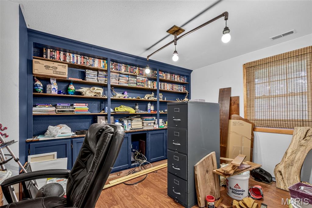 5972 Highway E Property Photo 8