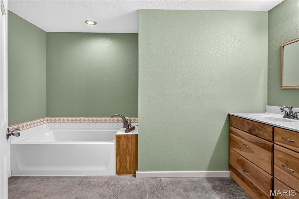 5972 Highway E Property Photo 32