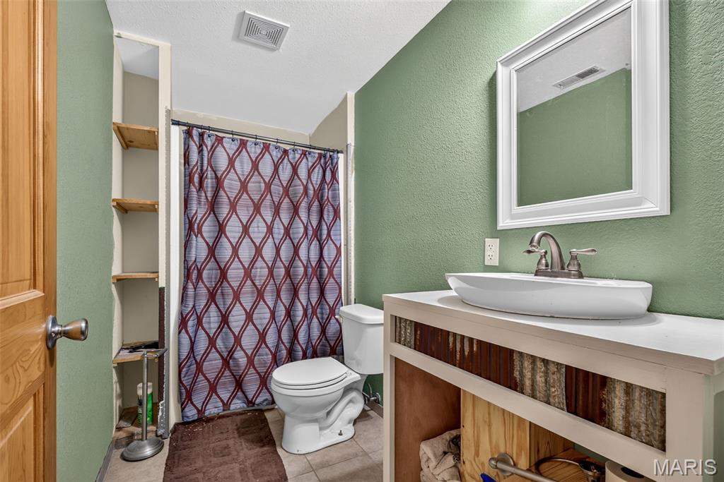 5972 Highway E Property Photo 35