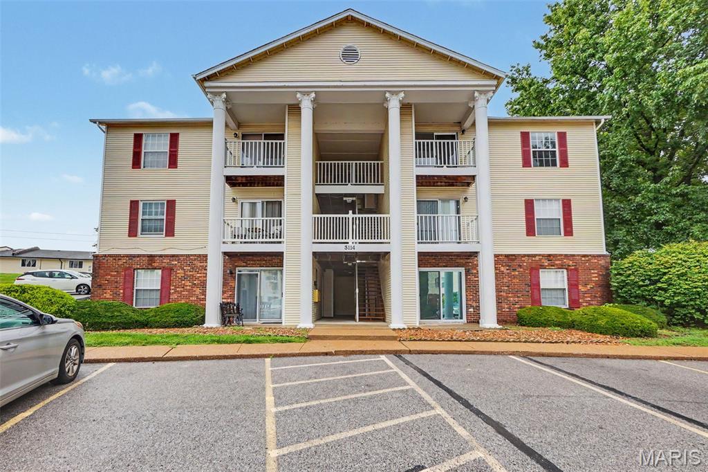 3114 Edwards Place 303