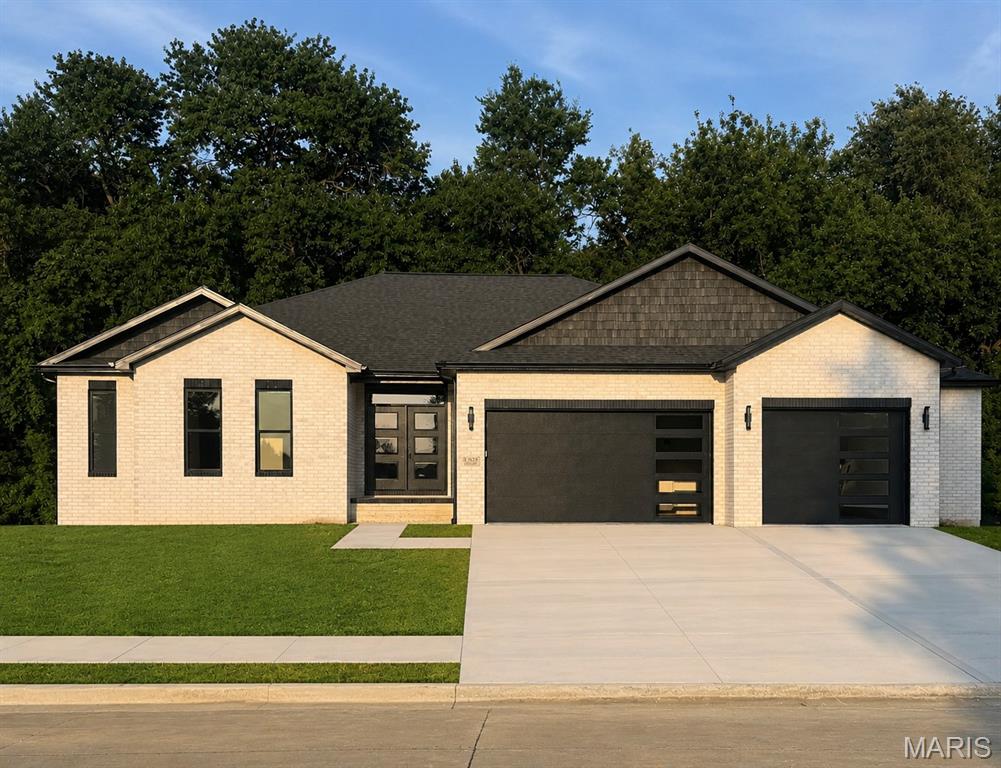 3825 N Arbor Lake Drive Property Photo 2