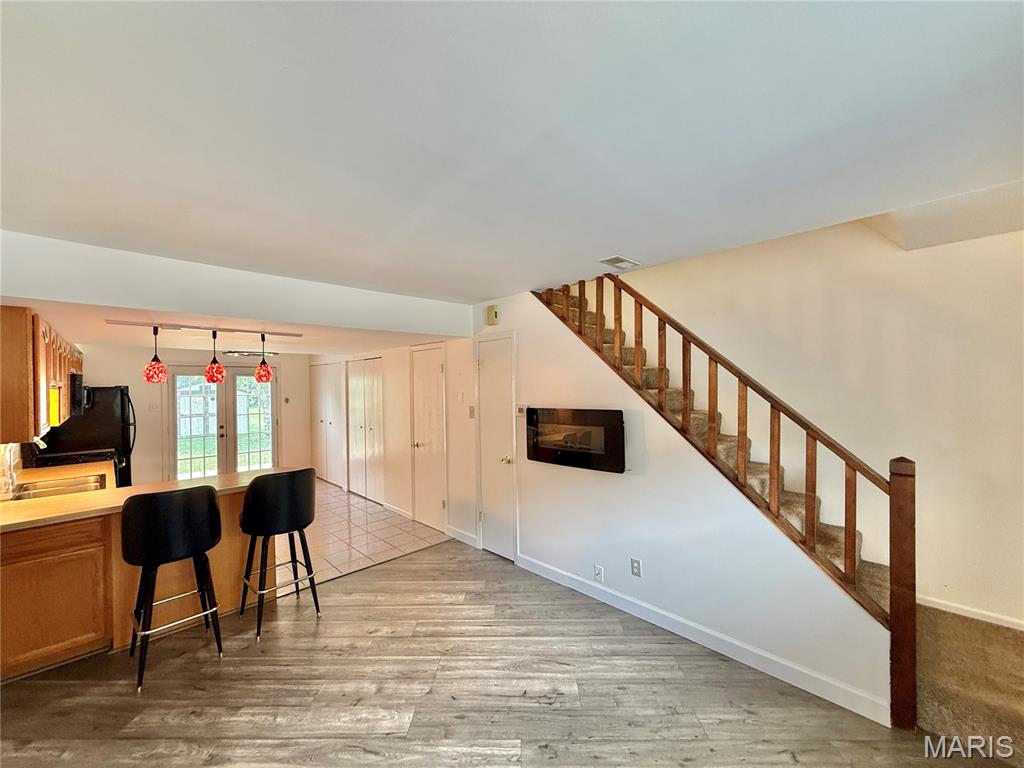 3819 Treebrook Drive Property Photo 3