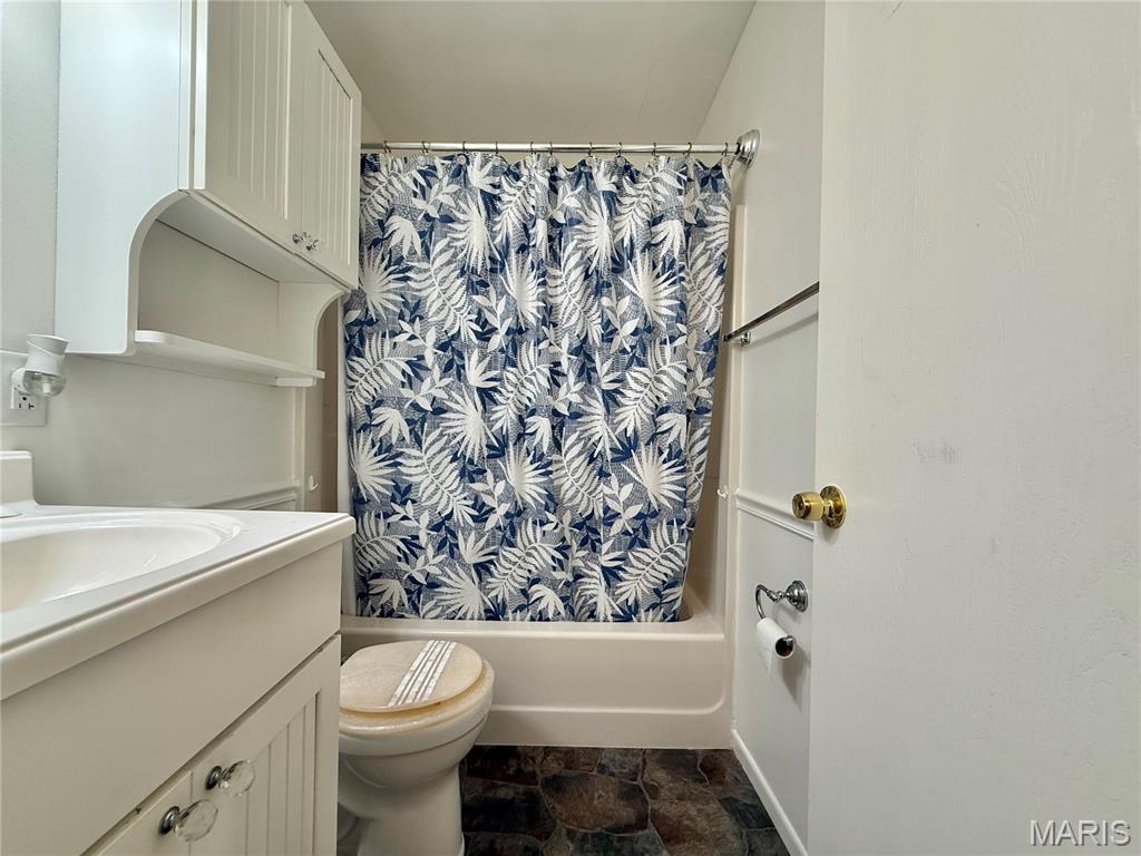 3819 Treebrook Drive Property Photo 12