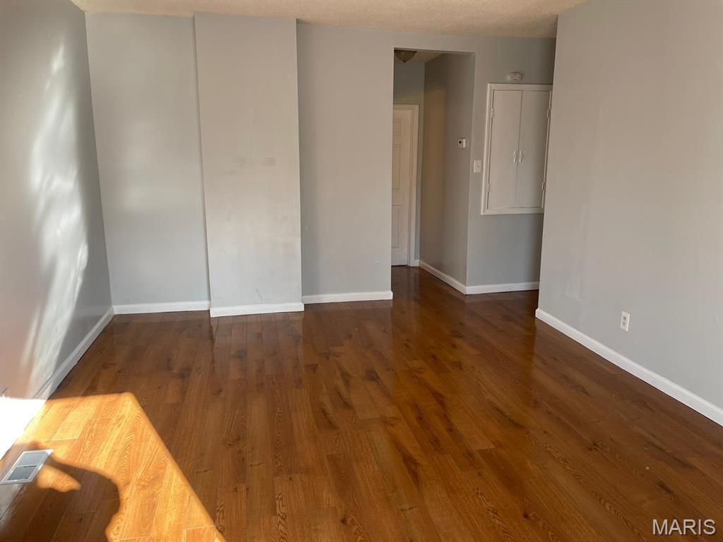 2918 Hammond Avenue Property Photo 2