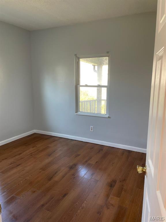 2918 Hammond Avenue Property Photo 3