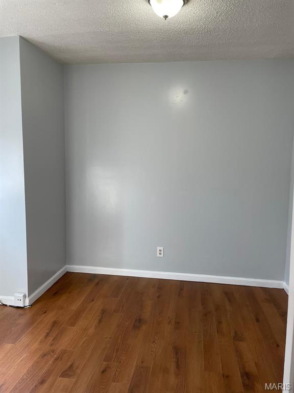 2918 Hammond Avenue Property Photo 4