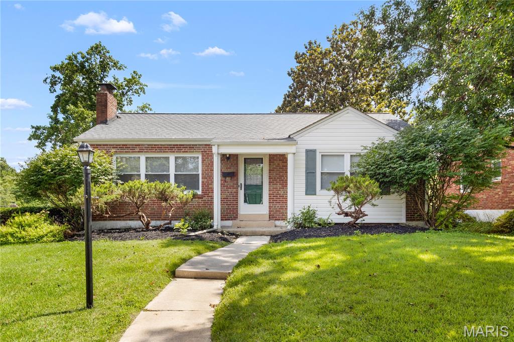 2 W Rose Avenue Property Photo 1