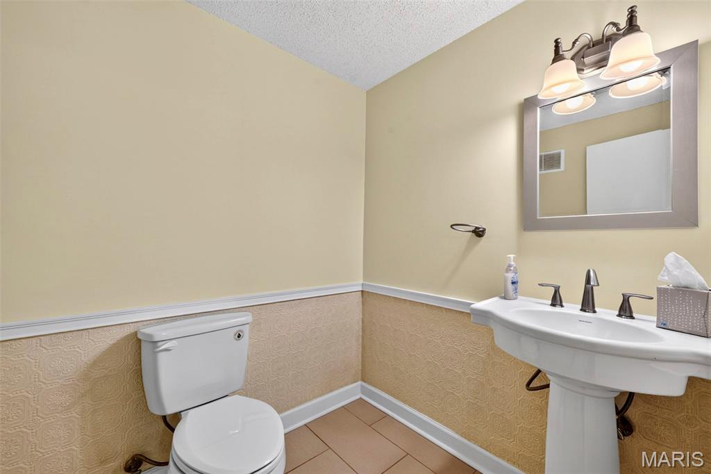 5100 Kennerly Place Drive Property Photo 37