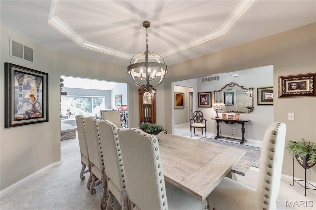 4484 Kingfisher Court Property Photo 4