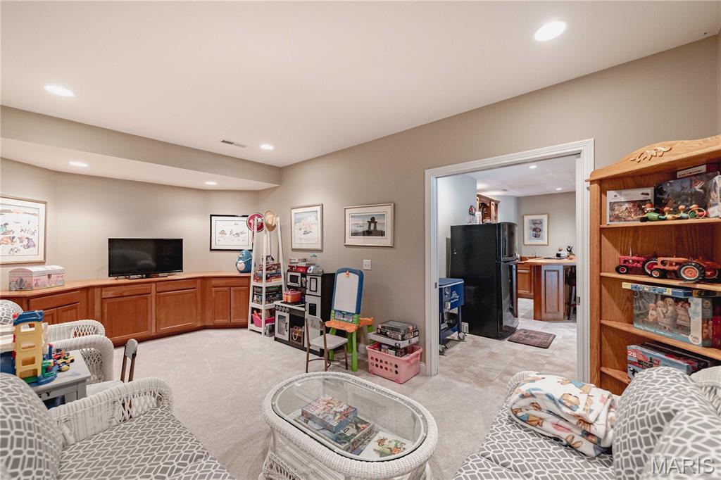 4484 Kingfisher Court Property Photo 45