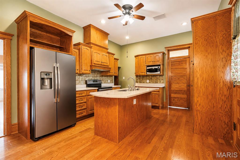 318 E Ste Marie Street Property Photo 5