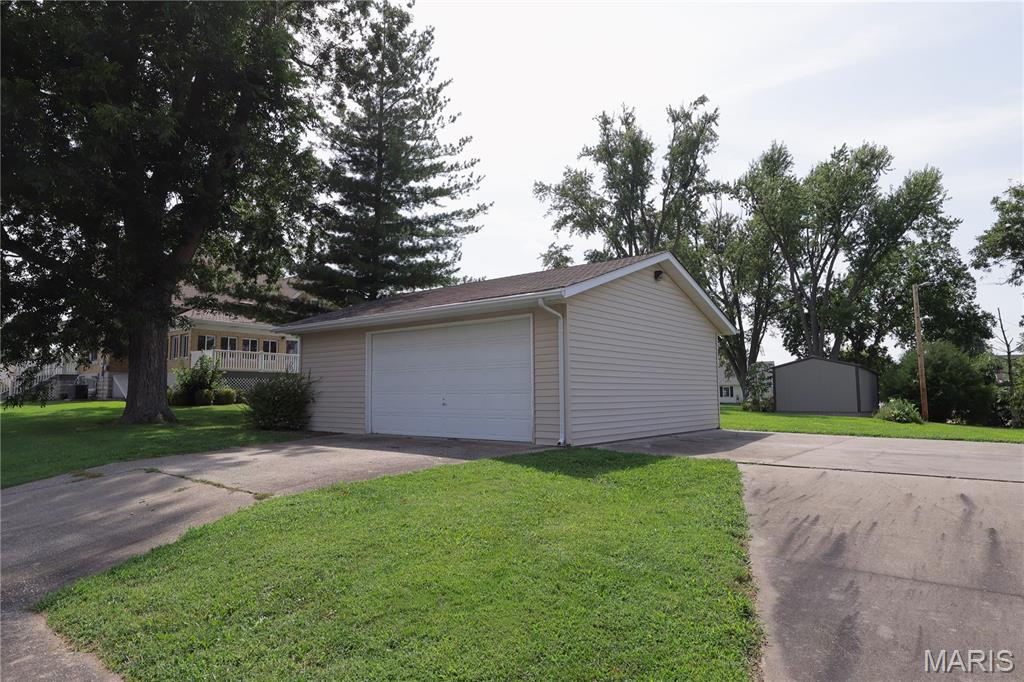 318 E Ste Marie Street Property Photo 10