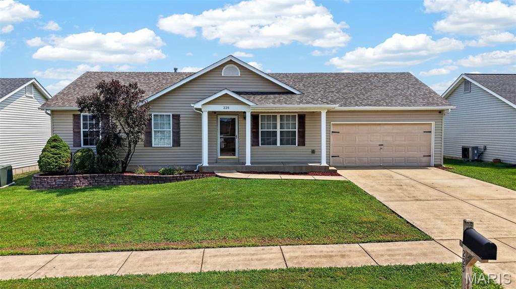 225 Brookstone Creek Drive Property Photo 1