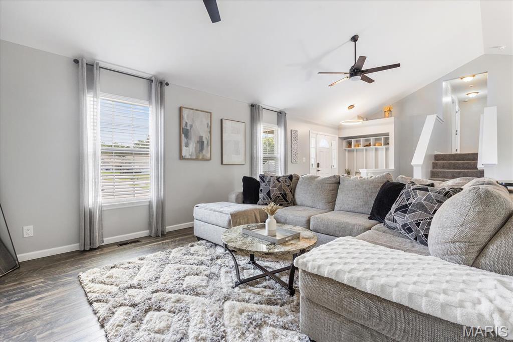 1025 Wrigley Circle Property Photo 8