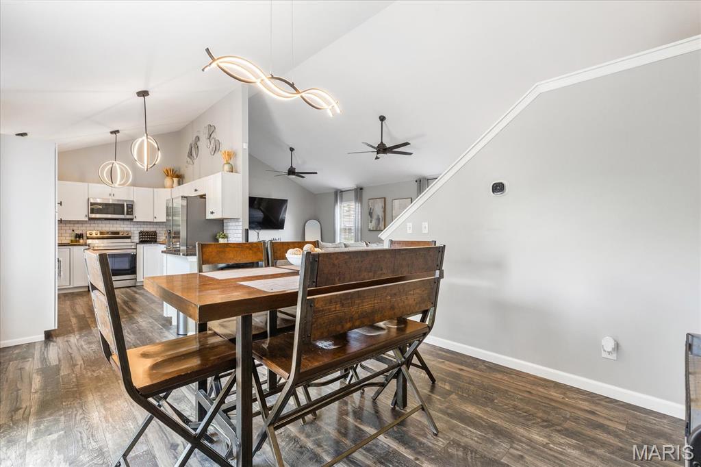 1025 Wrigley Circle Property Photo 13