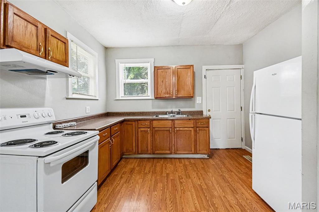 8914 Ramona Avenue Property Photo 2