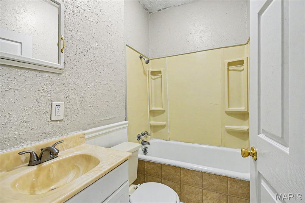 8914 Ramona Avenue Property Photo 9