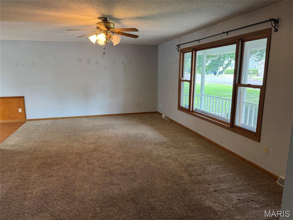 2021 Brian St Property Photo 9