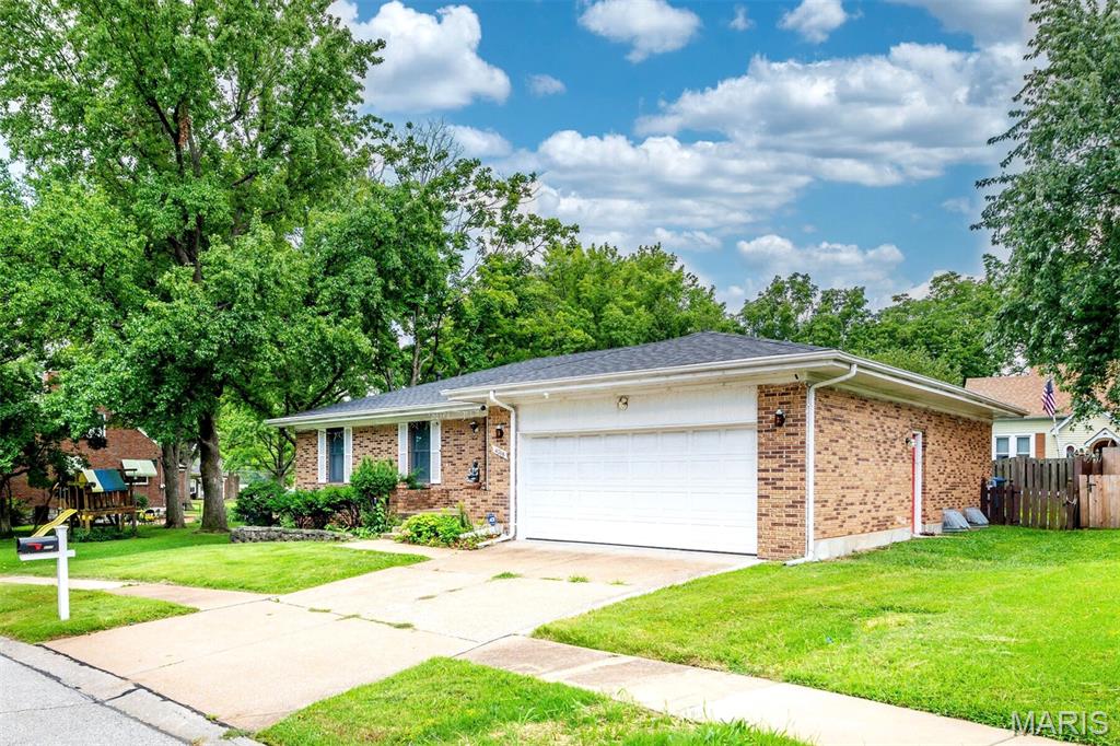 4708 Koglin Court Property Photo 2