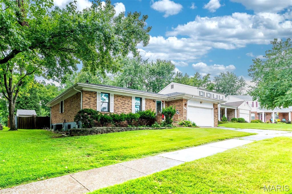 4708 Koglin Court Property Photo 3