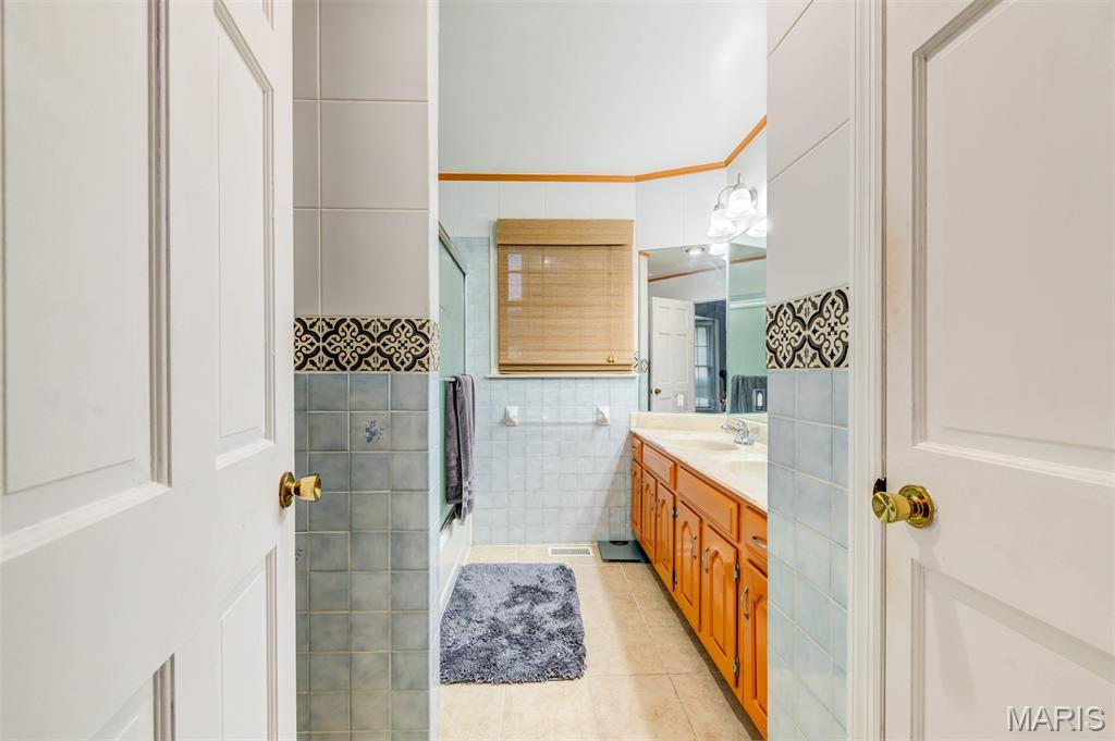 4708 Koglin Court Property Photo 21