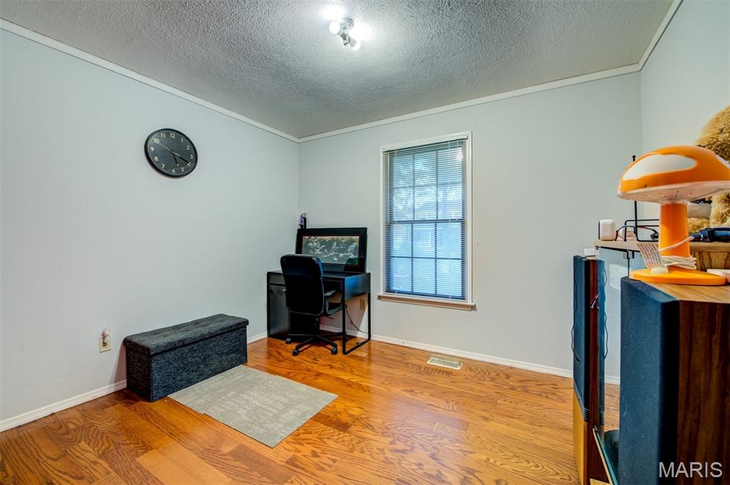 4708 Koglin Court Property Photo 25