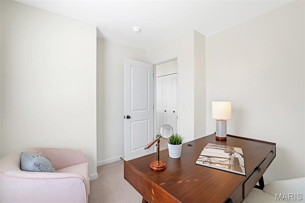 2 St. James At Walnut Hills Property Photo 3