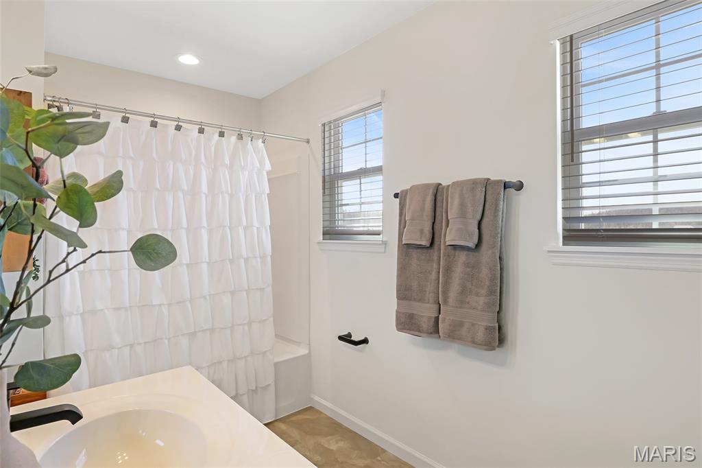 2 St. James At Walnut Hills Property Photo 15