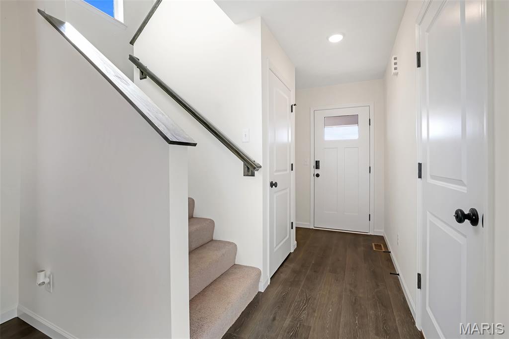 2 St. James At Walnut Hills Property Photo 17