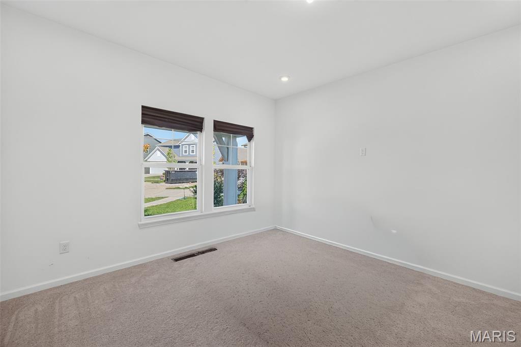 414 Roddens Way Property Photo 11