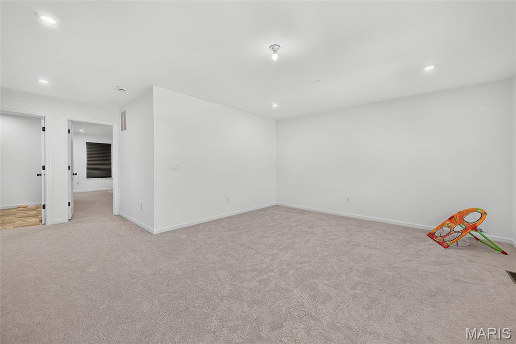 414 Roddens Way Property Photo 33