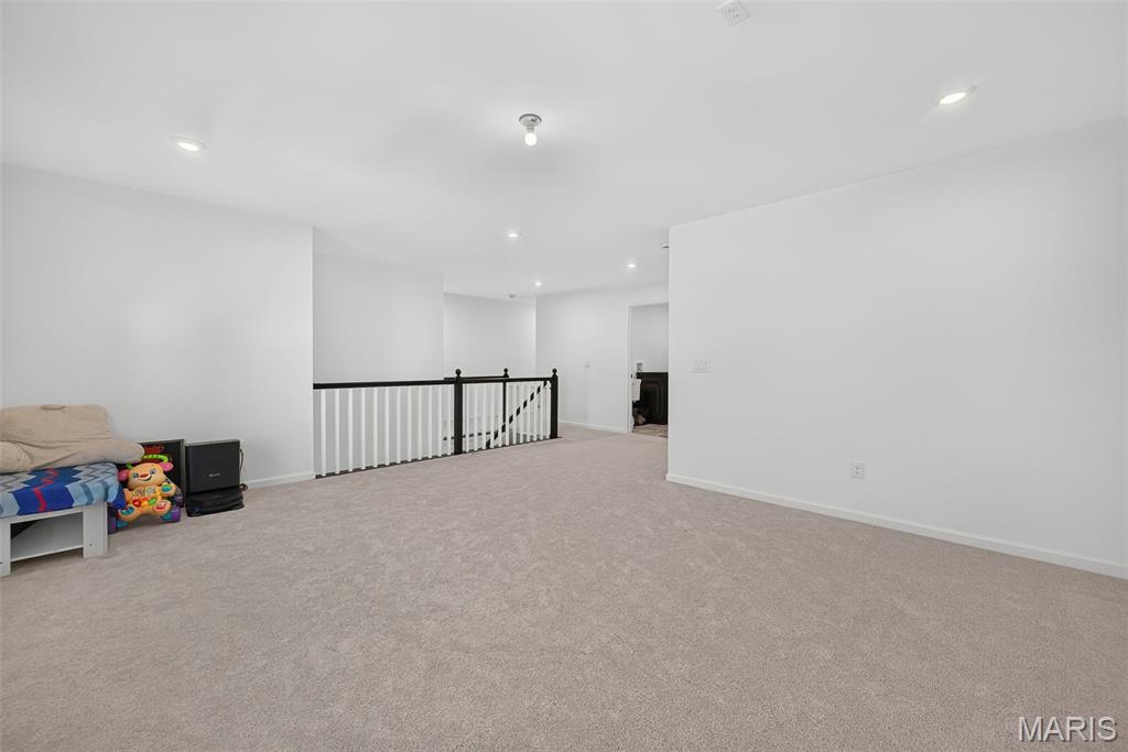 414 Roddens Way Property Photo 34