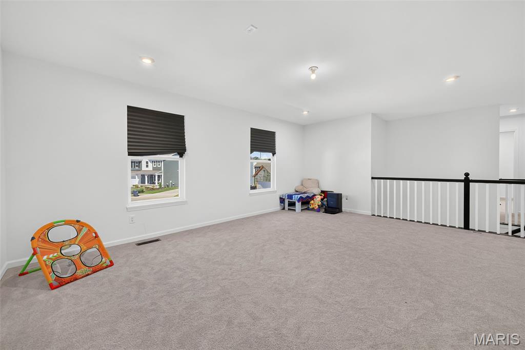 414 Roddens Way Property Photo 35