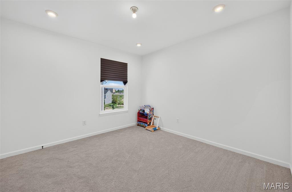 414 Roddens Way Property Photo 43