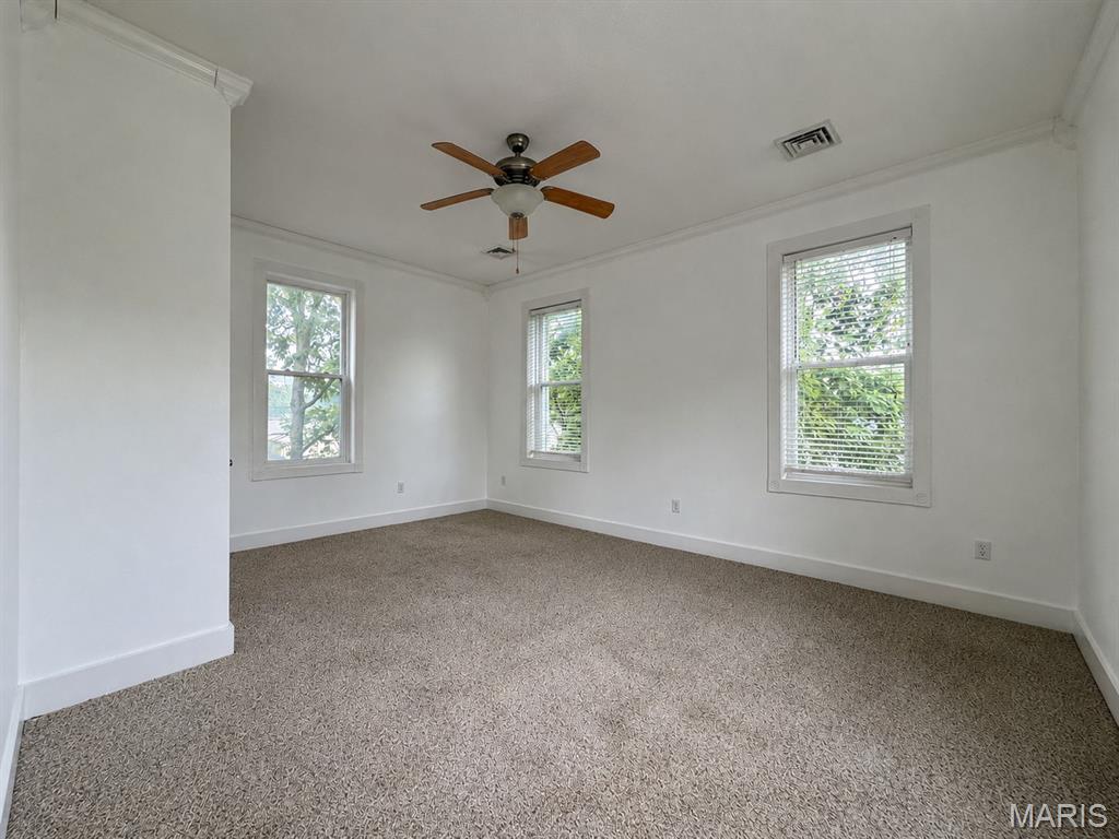 302 S Main Street Property Photo 21