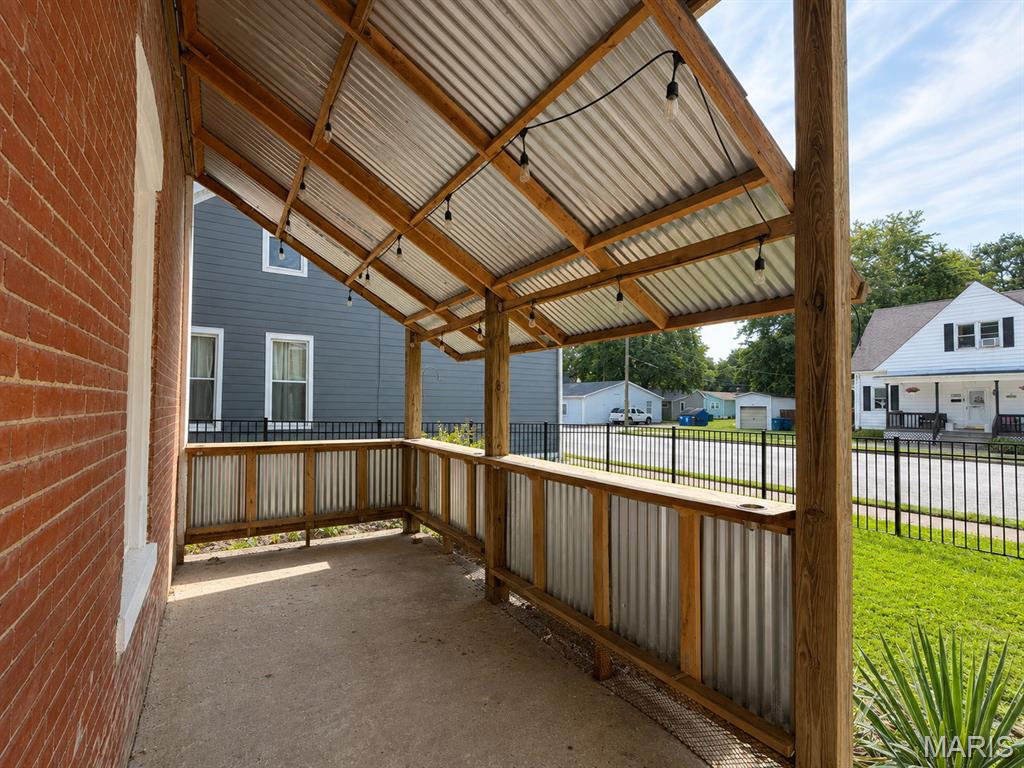 302 S Main Street Property Photo 32