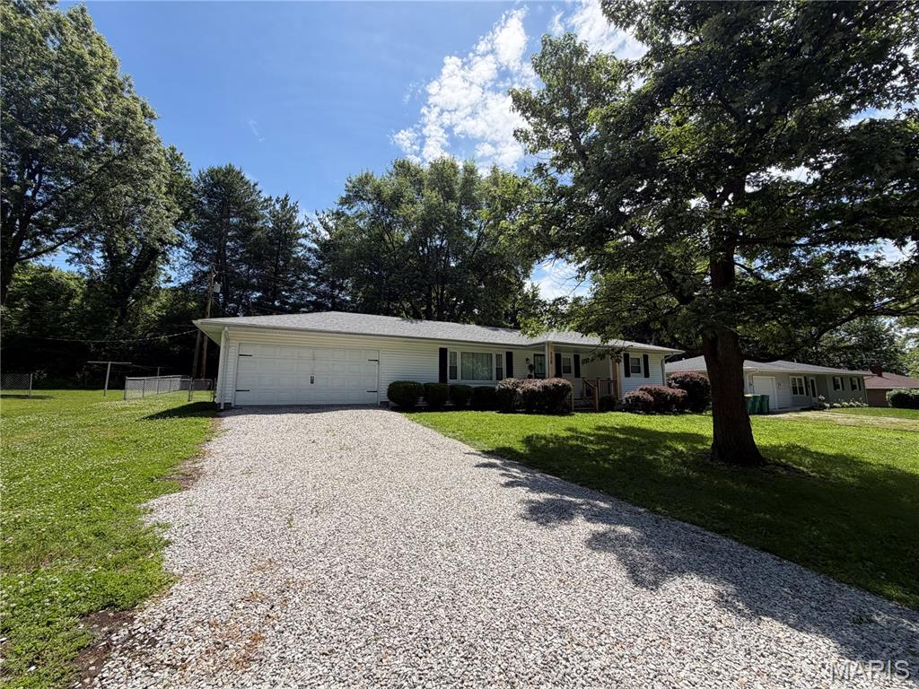 118 Alice Property Photo 3