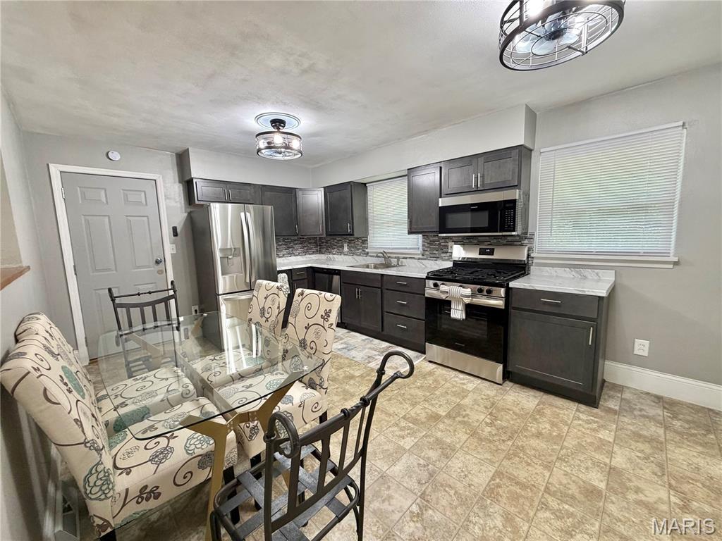 118 Alice Property Photo 9