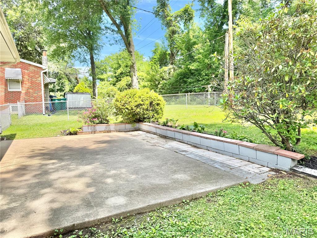 118 Alice Property Photo 17