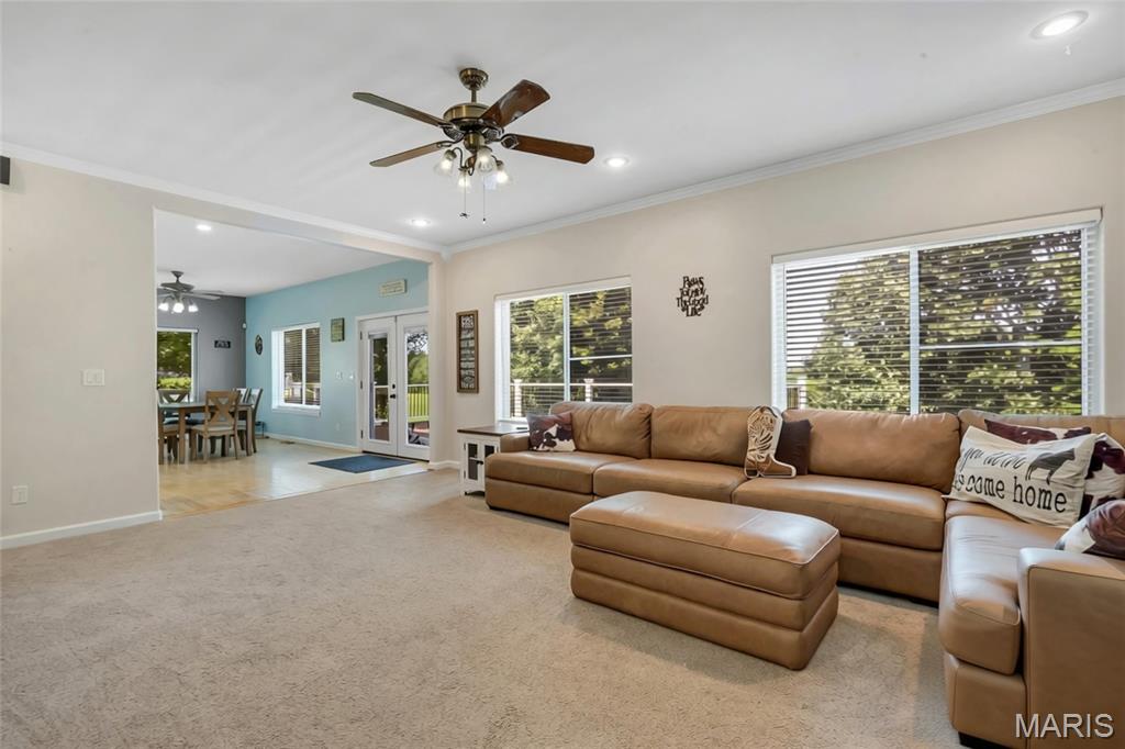 5541 Blackberry Lane Property Photo 16