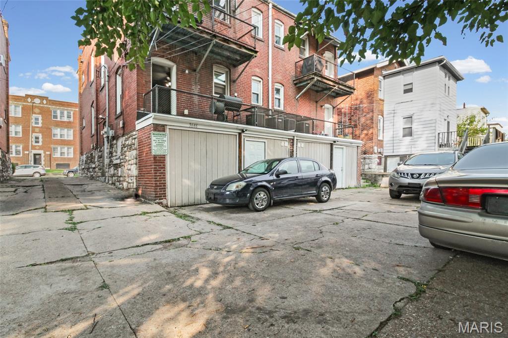 3644-3646 Bates Street Property Photo 3