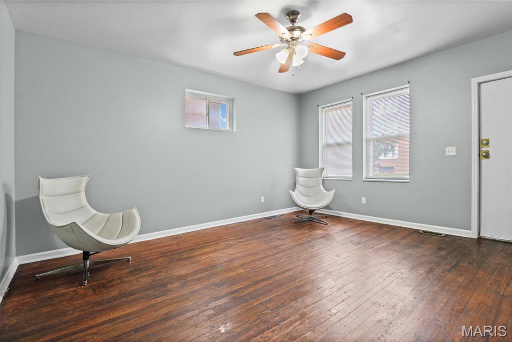 3644-3646 Bates Street Property Photo 6