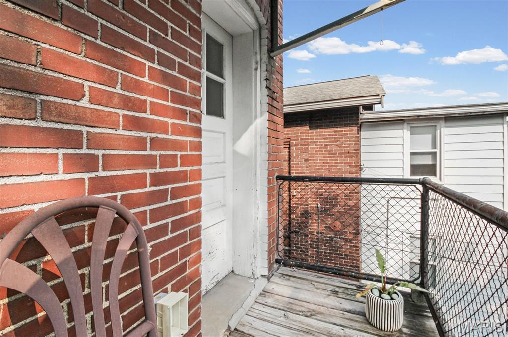 3644-3646 Bates Street Property Photo 18