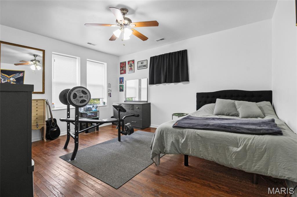 3644-3646 Bates Street Property Photo 23