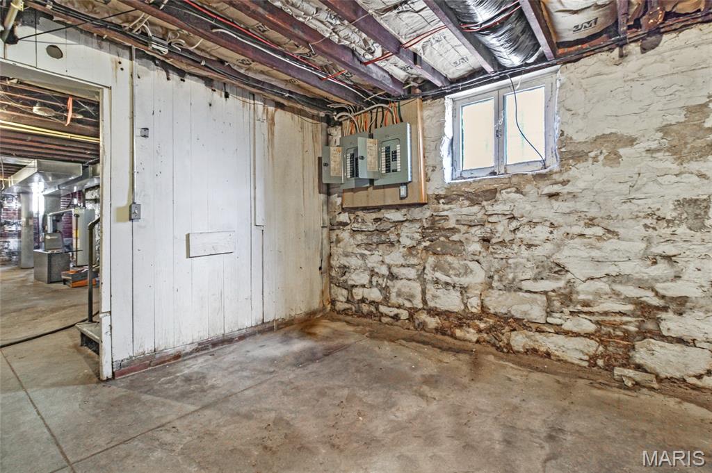 3644-3646 Bates Street Property Photo 25